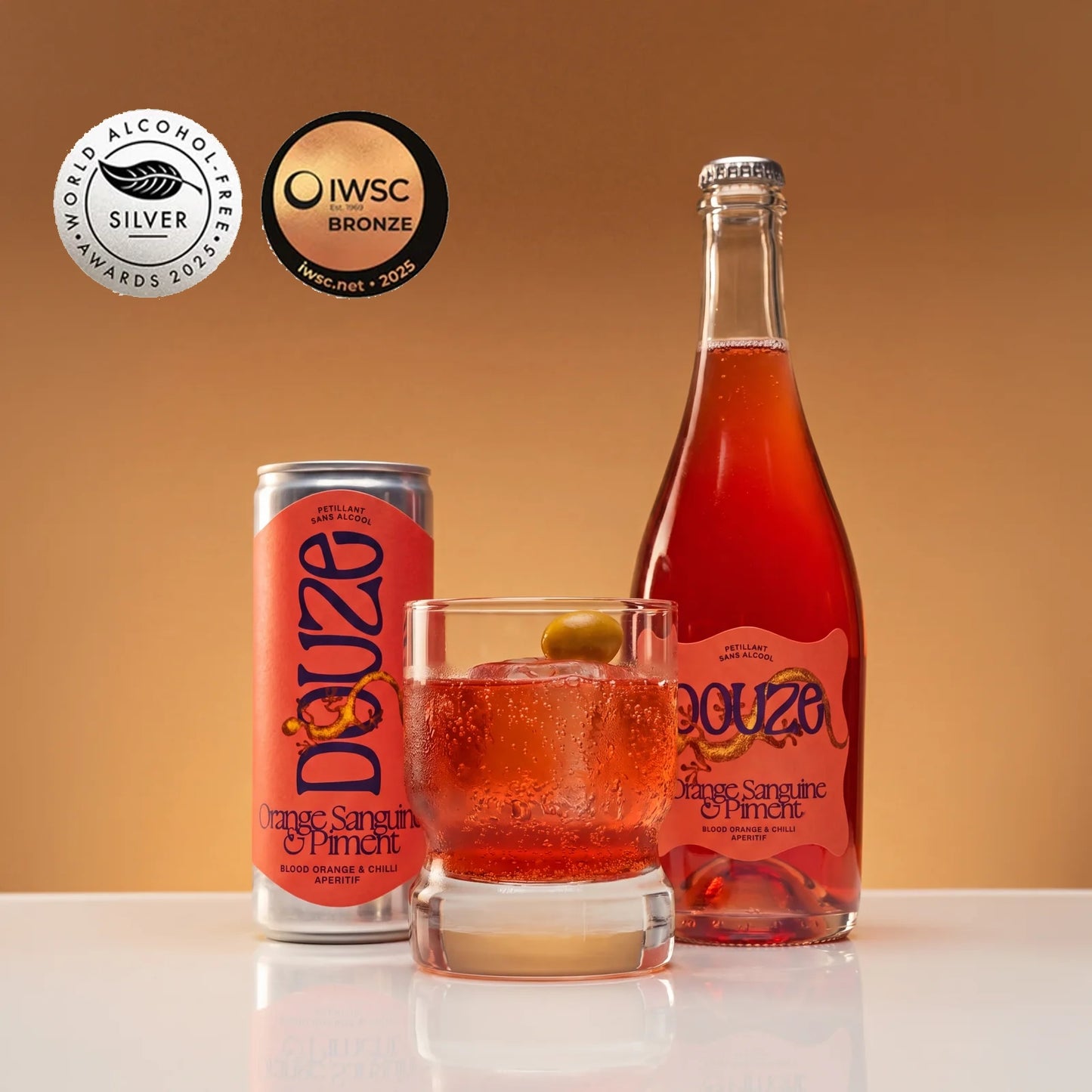 Putojantis nealkoholinis raudonųjų apelsinų ir čili aperityvas, Douze, 750ml | 250ml