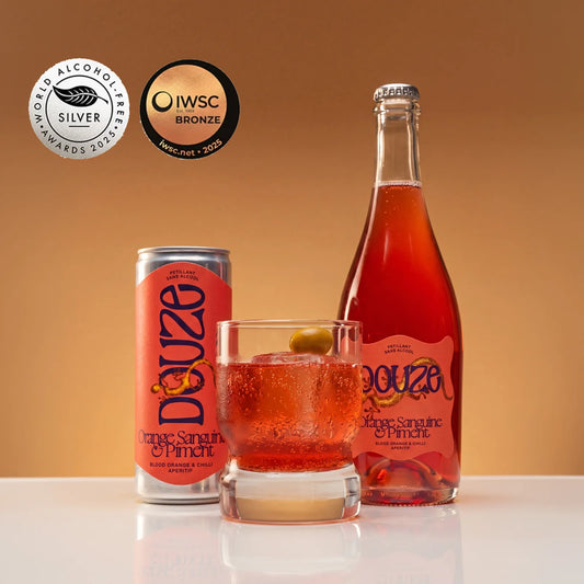 Putojantis nealkoholinis raudonųjų apelsinų ir čili aperityvas, Douze, 750ml | 250ml